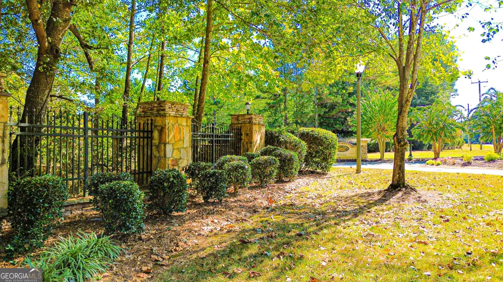 135 Longcreek DR Fayetteville, GA 30214