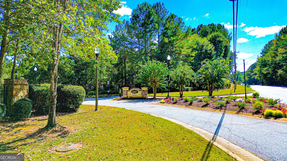 135 Longcreek DR Fayetteville, GA 30214