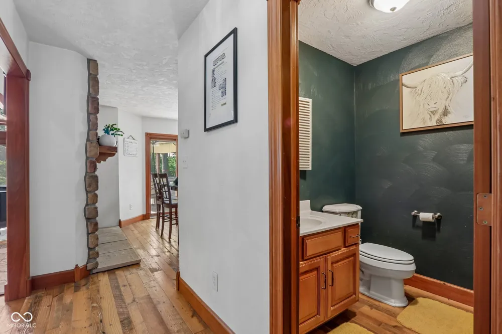 397 E 1650 Summitville, IN 46070