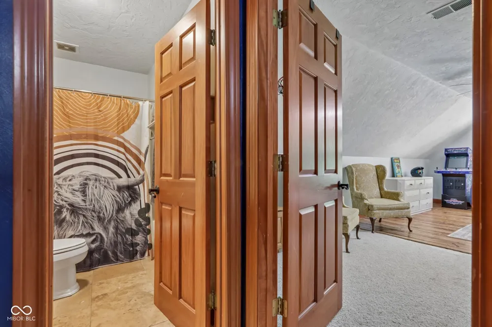 397 E 1650 Summitville, IN 46070