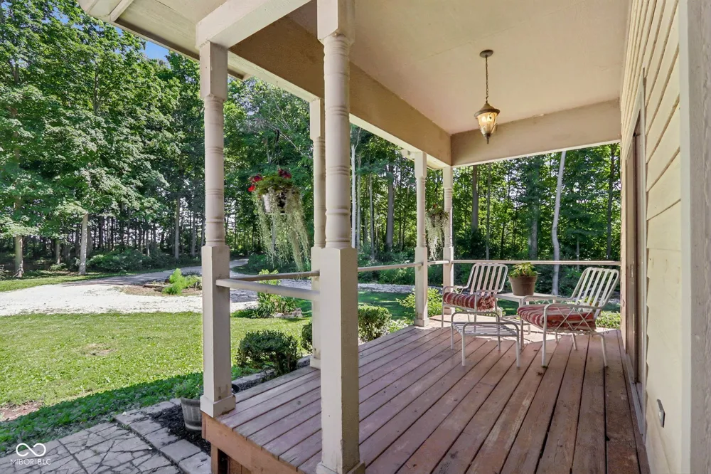 397 E 1650 Summitville, IN 46070
