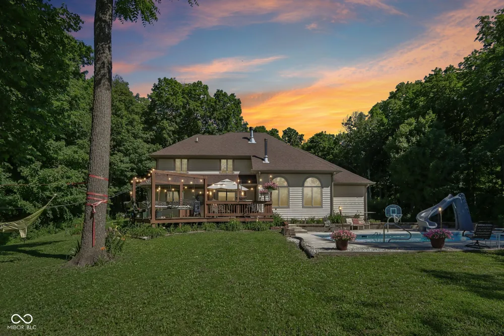 397 E 1650 Summitville, IN 46070