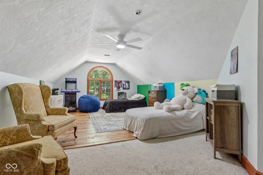 397 E 1650 Summitville, IN 46070