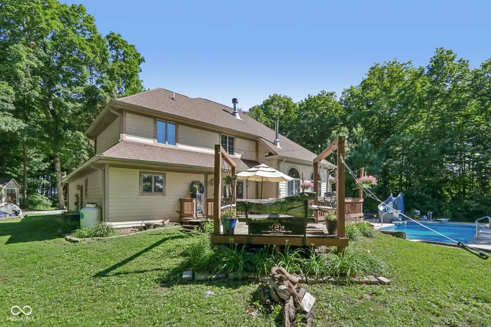 397 E 1650 Summitville, IN 46070