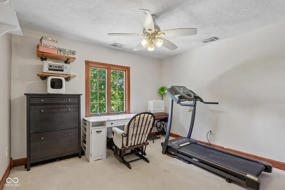 397 E 1650 Summitville, IN 46070