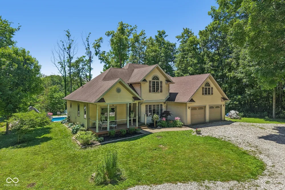 397 E 1650 Summitville, IN 46070