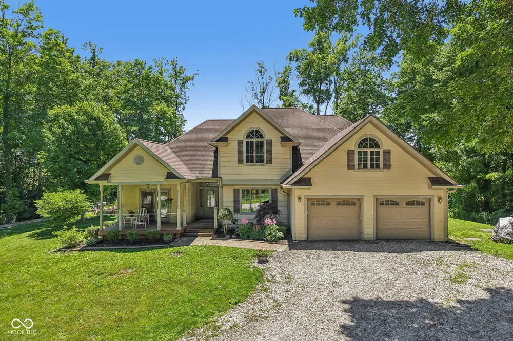 397 E 1650 Summitville, IN 46070