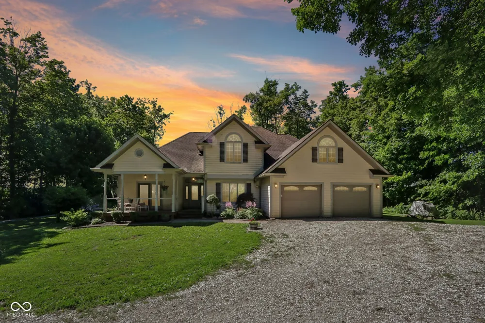 397 E 1650 Summitville, IN 46070