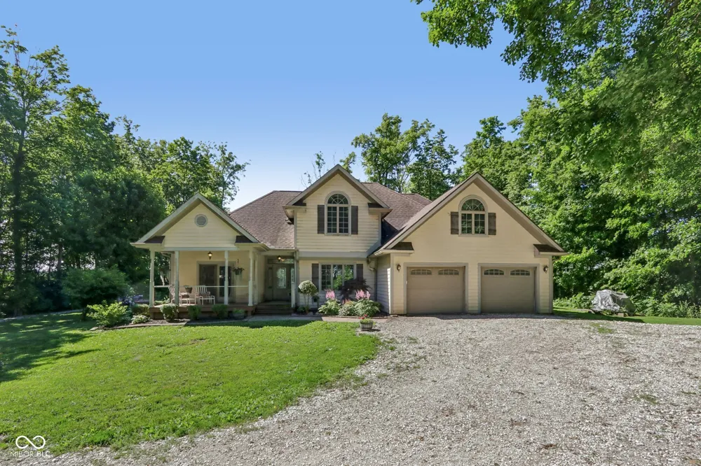 397 E 1650 Summitville, IN 46070