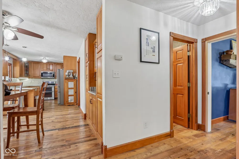 397 E 1650 Summitville, IN 46070