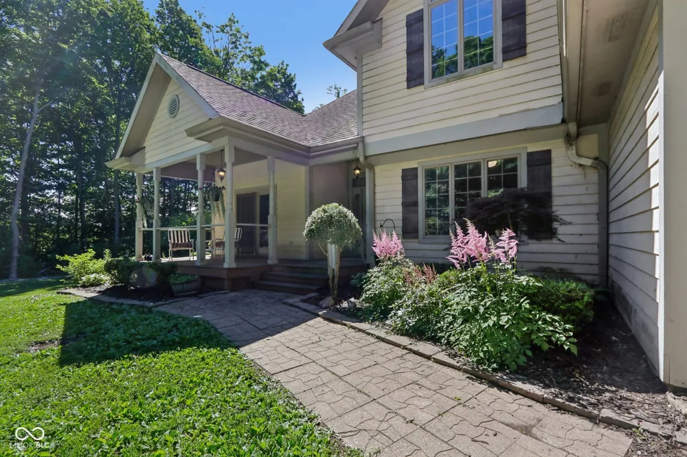 397 E 1650 Summitville, IN 46070