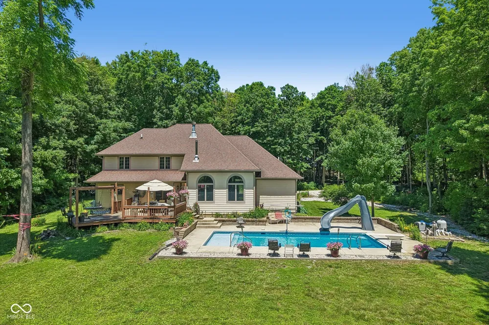 397 E 1650 Summitville, IN 46070