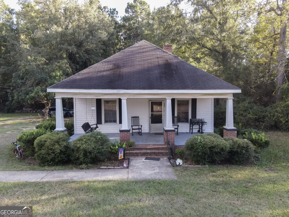 908 E McCarty ST Sandersville, GA 31082