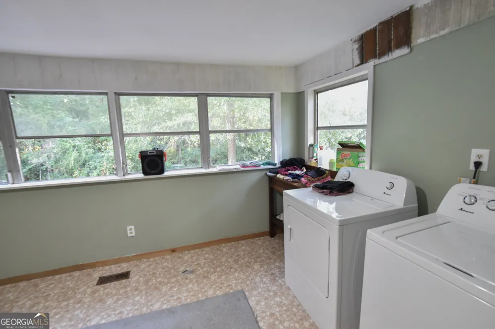 908 E McCarty ST Sandersville, GA 31082