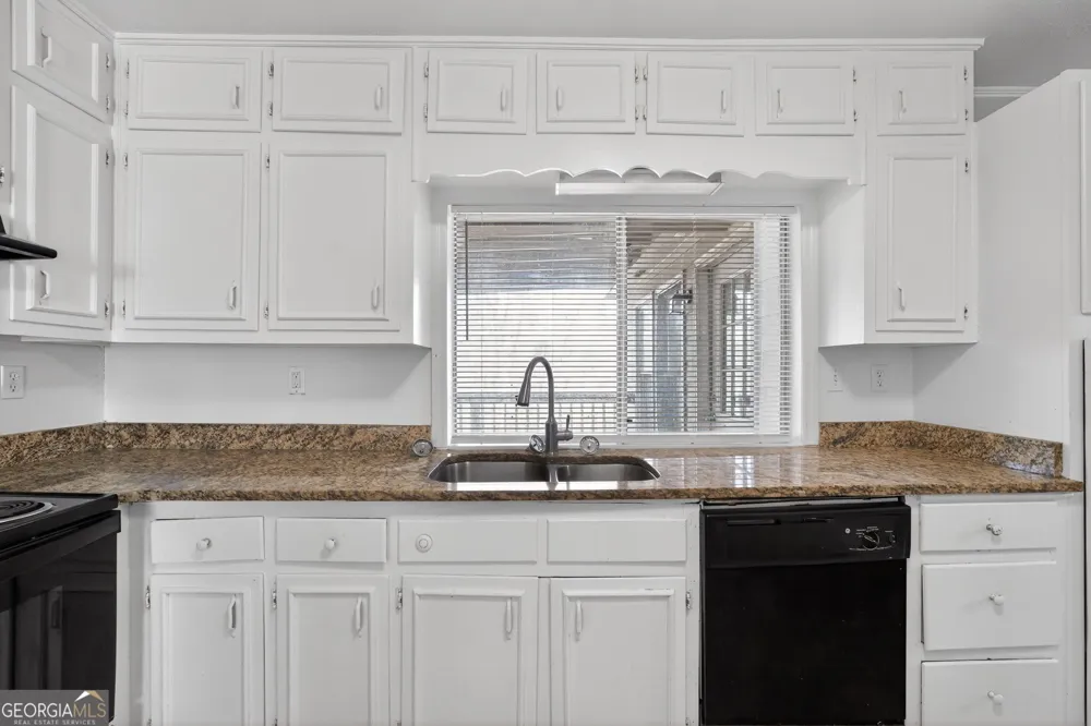2234 Seven Oaks CIR Conley, GA 30288