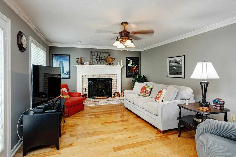 129 Baldridge Dr Cottontown, TN 37048