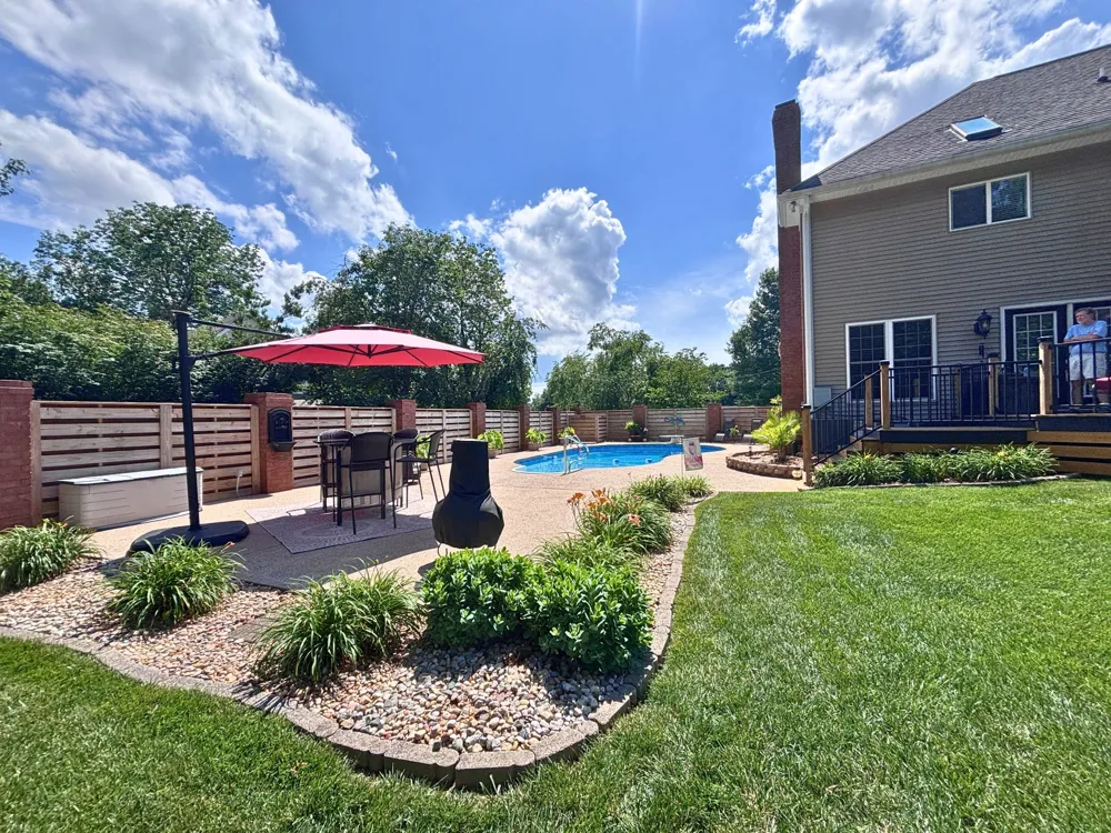 129 Baldridge Dr Cottontown, TN 37048