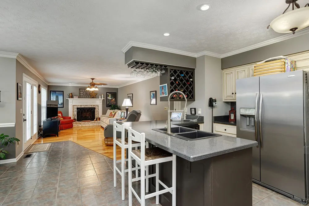 129 Baldridge Dr Cottontown, TN 37048