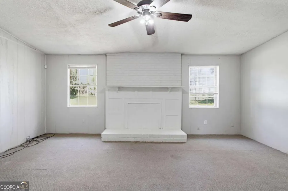 4289 Rex RD Rex, GA 30273