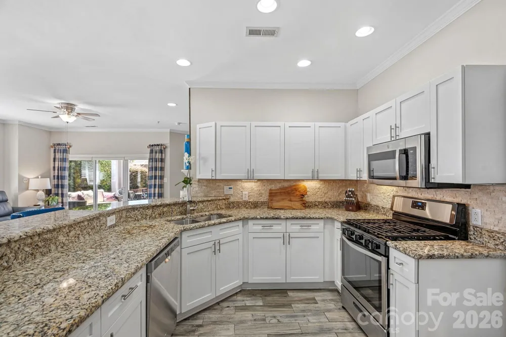 18609 Harborside Drive Cornelius, NC 28031