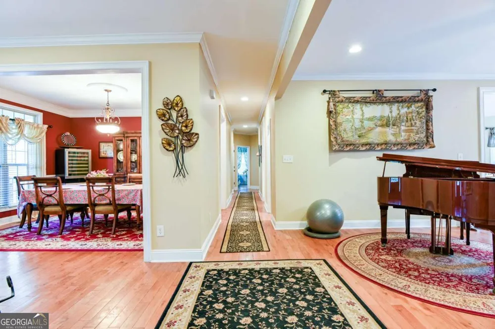 283 Creekside DR Arnoldsville, GA 30619