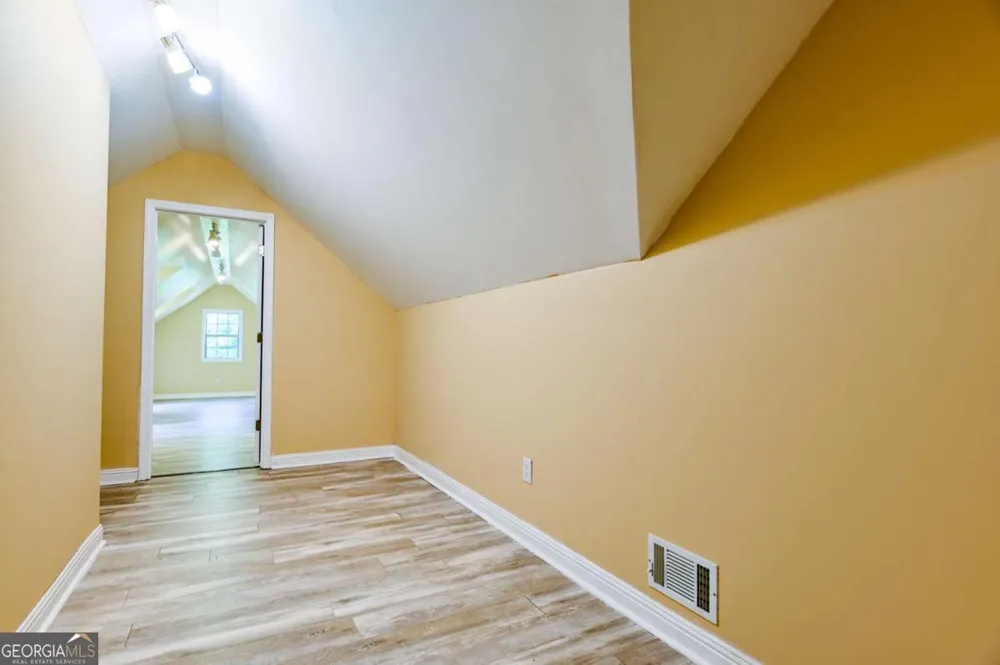 283 Creekside DR Arnoldsville, GA 30619