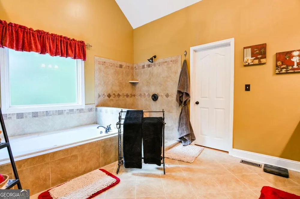 283 Creekside DR Arnoldsville, GA 30619