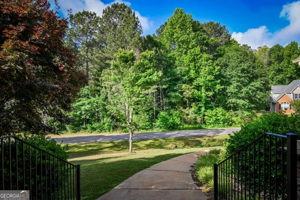 283 Creekside DR Arnoldsville, GA 30619