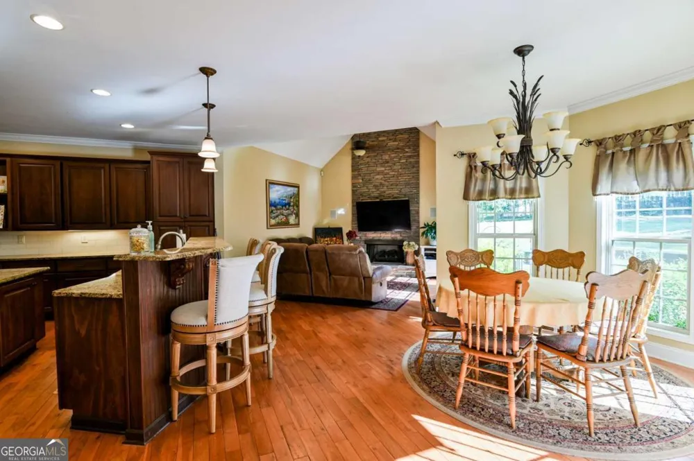 283 Creekside DR Arnoldsville, GA 30619
