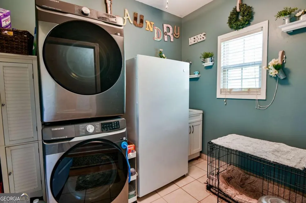 283 Creekside DR Arnoldsville, GA 30619