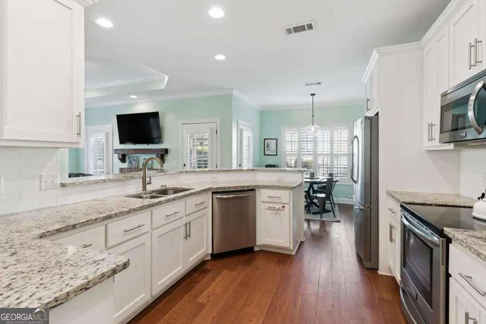 18 Country Club CT St. Simons, GA 31522