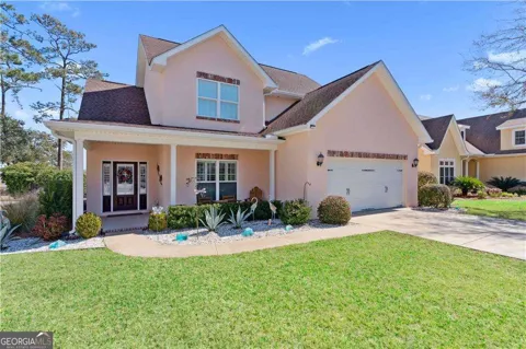 18 Country Club CT
