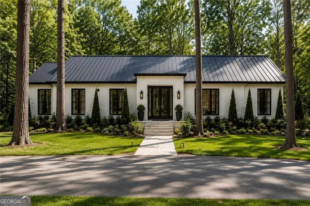 2569 Lake Capri DR Conyers, GA 30012