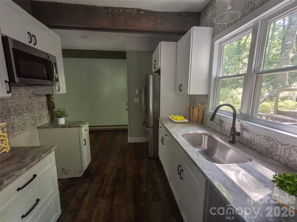 630 Shumont Road Black Mountain, NC 28711