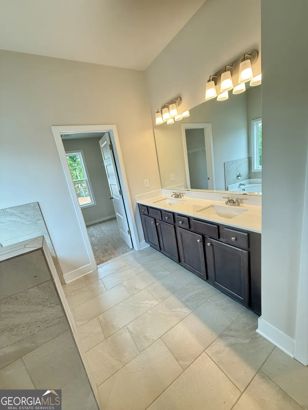 103 Chickadee CT Auburn, GA 30011