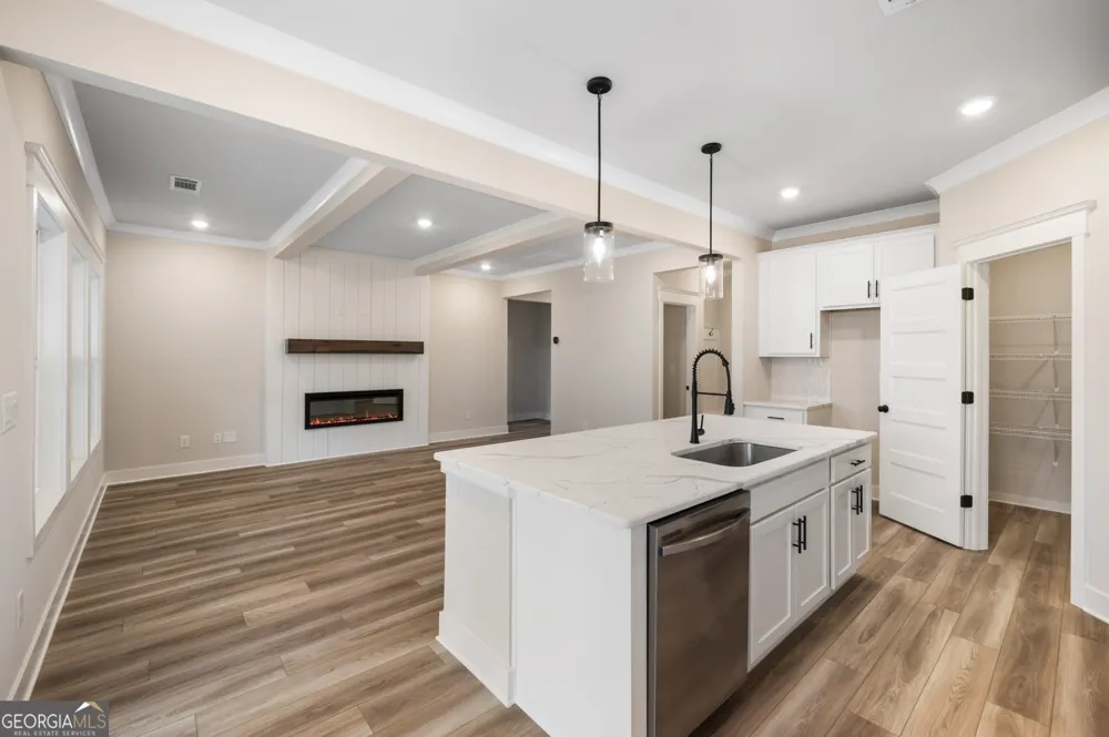 105 Chickadee CT Auburn, GA 30011