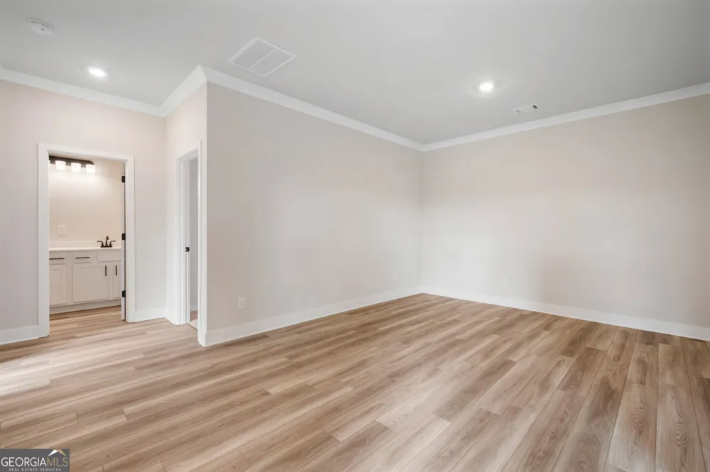 105 Chickadee CT Auburn, GA 30011