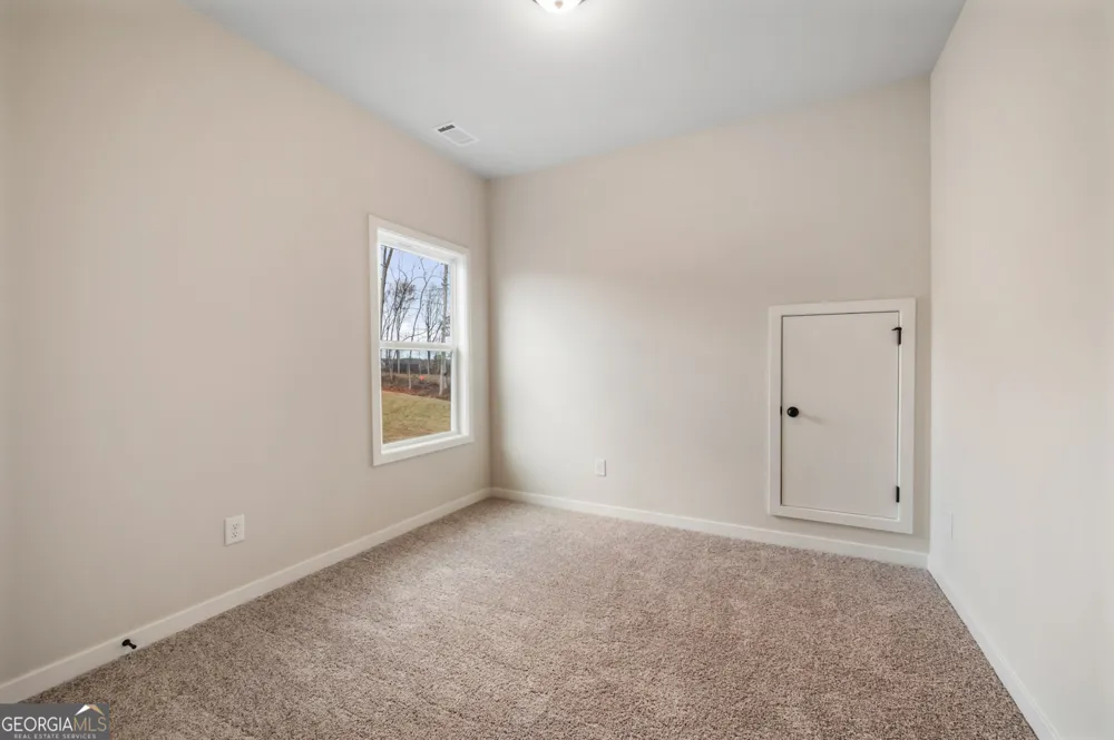 105 Chickadee CT Auburn, GA 30011