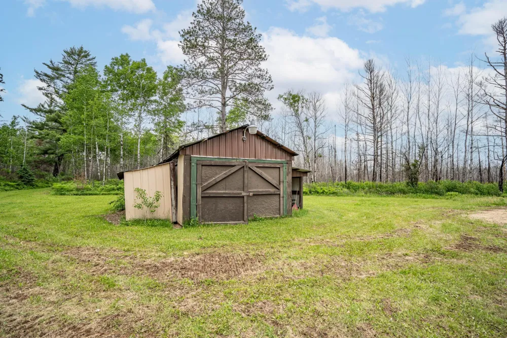 1249 Gabbro Road Brimson, MN 55602
