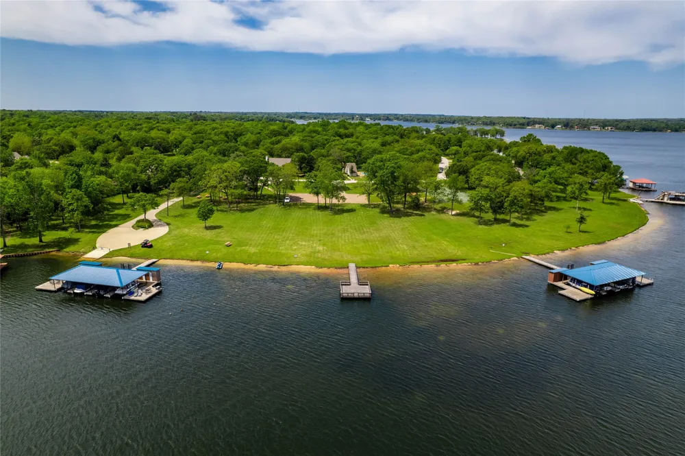 7811 Angelina Drive Athens, TX 75752