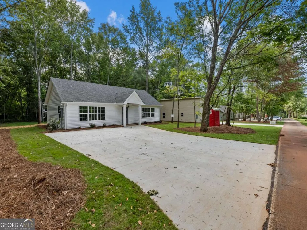 8079 Beachwood DR Murrayville, GA 30564