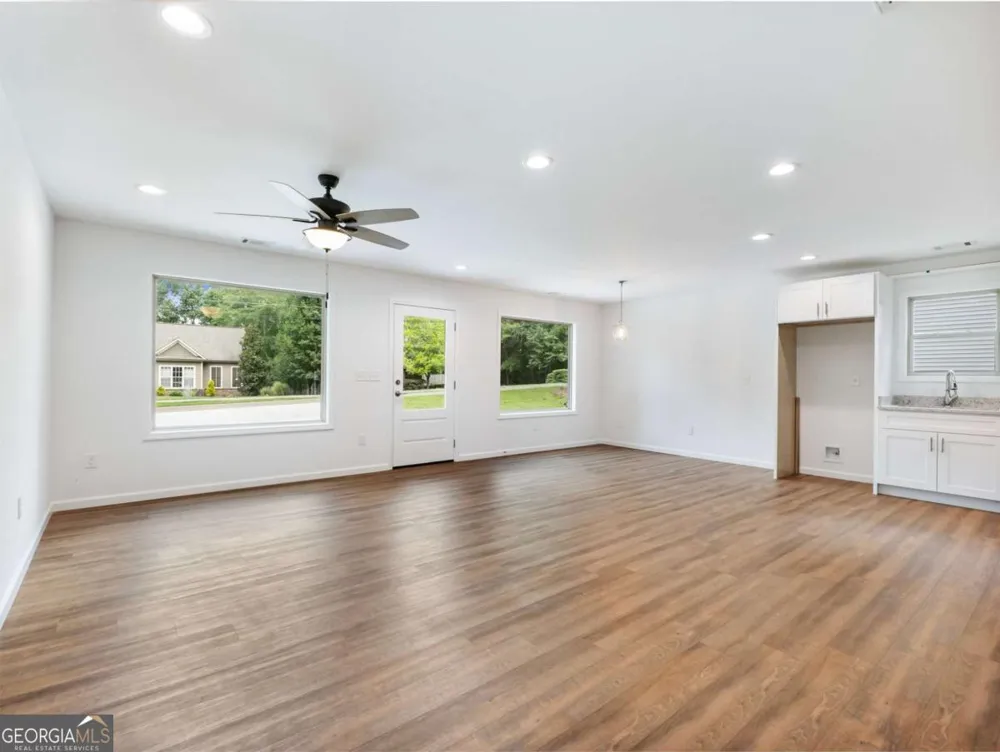8083 Beachwood DR Murrayville, GA 30564