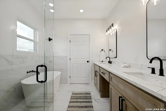 12911 Nuevo Arroyo Dr Atascosa, TX 78002