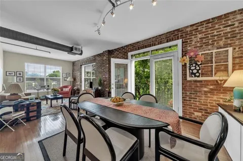 445 N Sessions ST NW