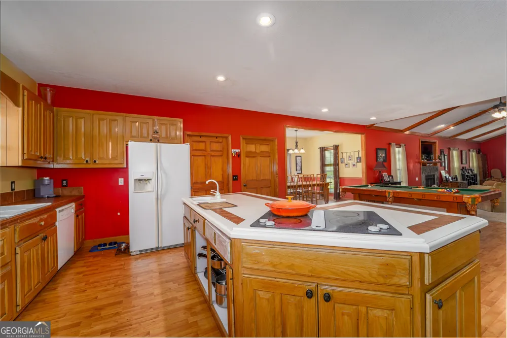 3300 CONNOR LN Waycross, GA 31503