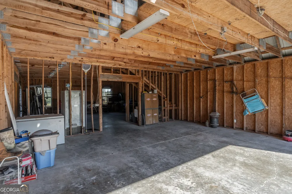 3300 CONNOR LN Waycross, GA 31503