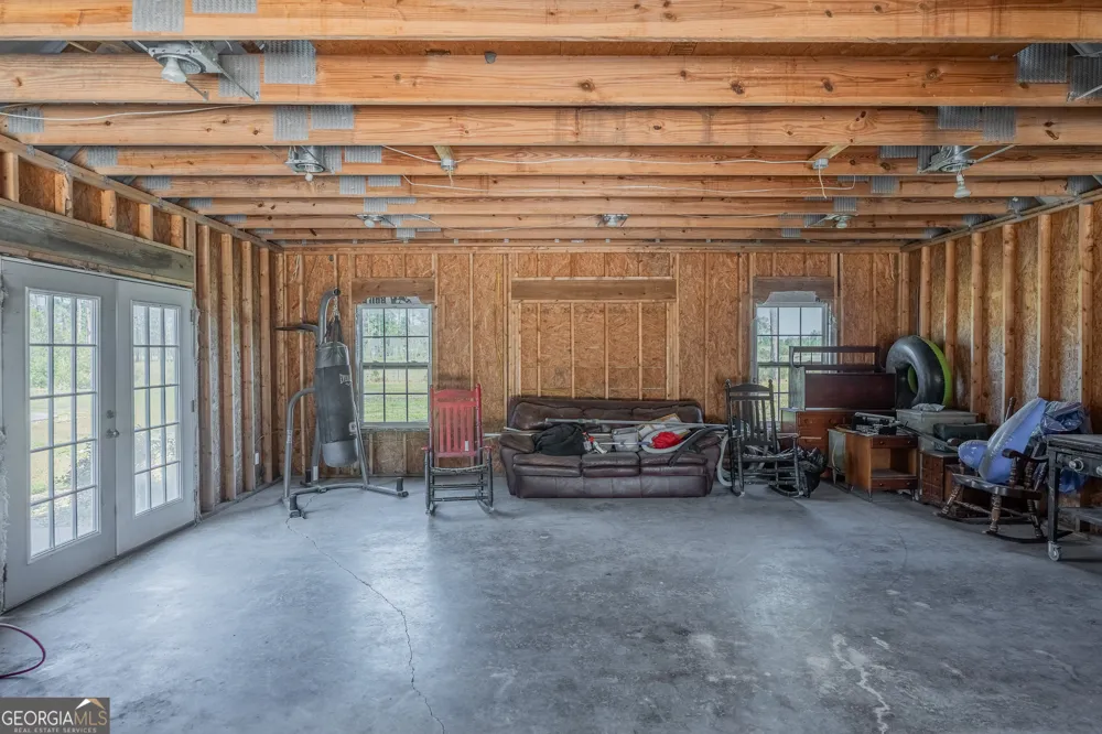 3300 CONNOR LN Waycross, GA 31503