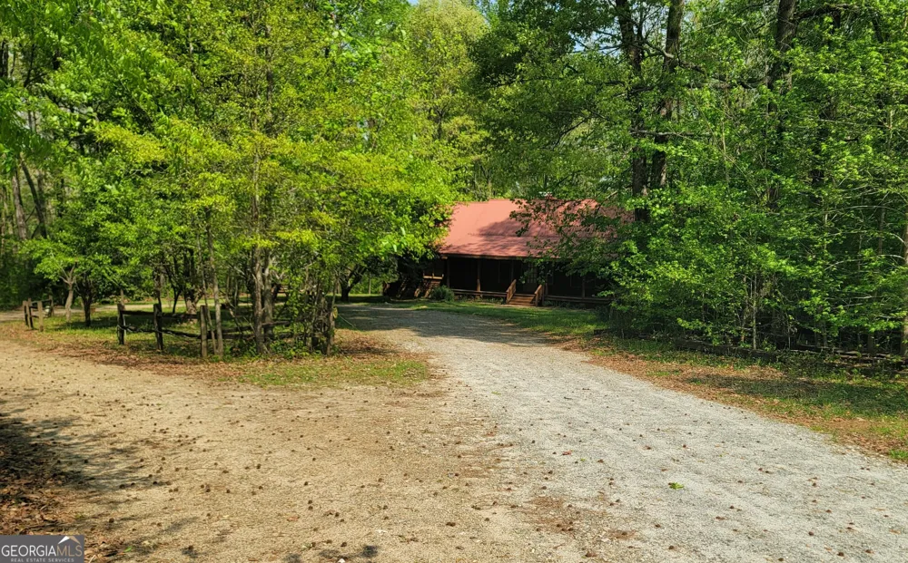 2391 Booth CIR Winder, GA 30680