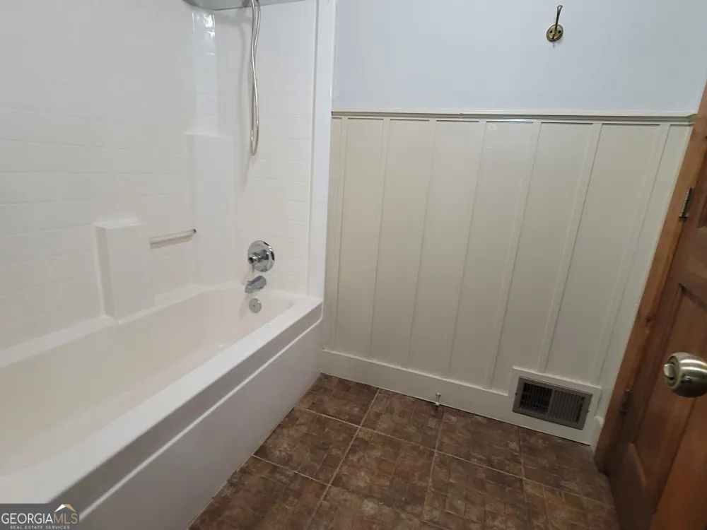 2391 Booth CIR Winder, GA 30680