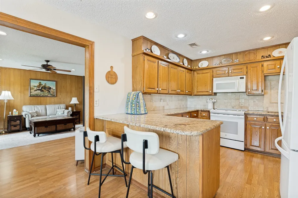 607 Parkridge Drive Mansfield, TX 76063